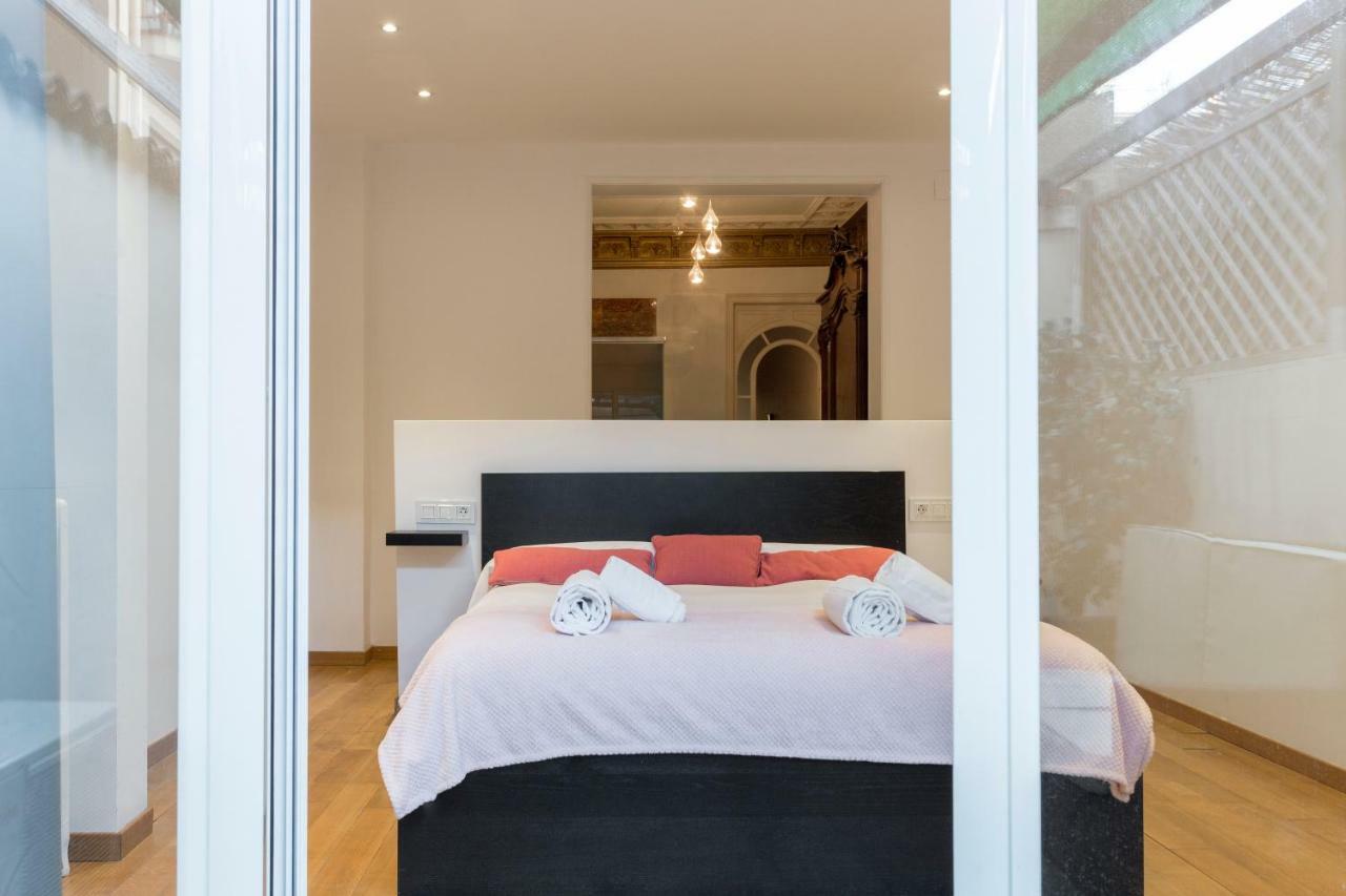 1229 - Awesome City Center Apartment With Terrace Barcelona Luaran gambar